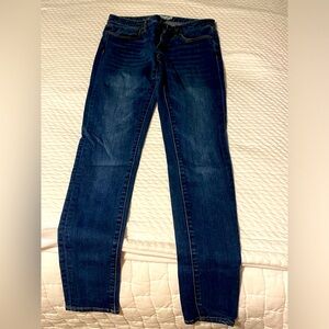 LL BEAN SIGNATURE JEANS SIZE 4